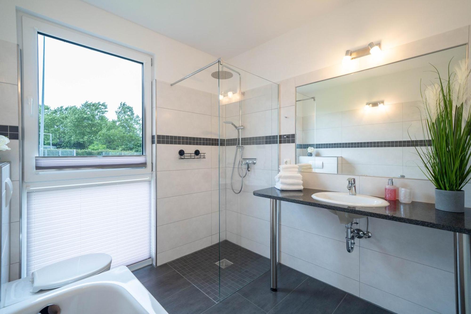 Apartamento Moebliertes Wohnen - Novalie Rostock Exterior foto
